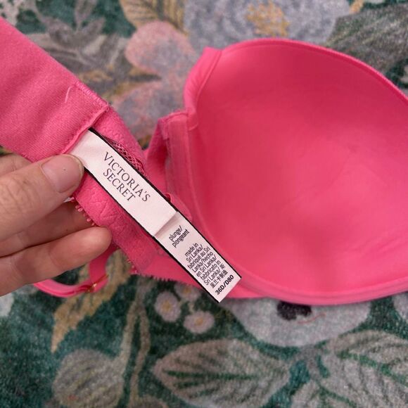 Victorias Secret Bra 36D Pink Lace Incredible Plunge Underwire thin - Picture 7 of 11